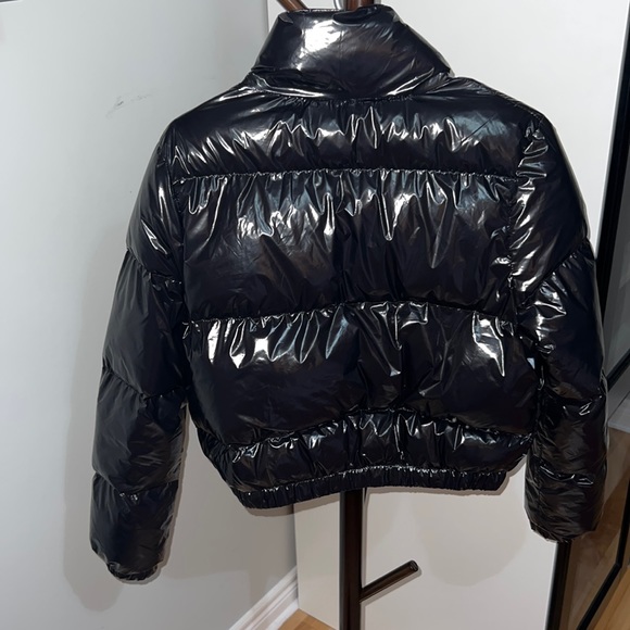 Solid zip front puffer coat “black” - Picture 2 of 4